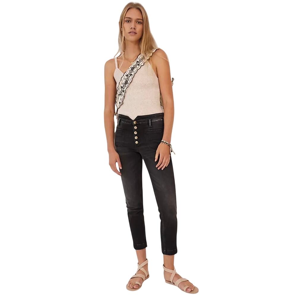 ANTHROPOLOGIE PILCRO Women’s Highrise Black Wash Slim Jean size 29